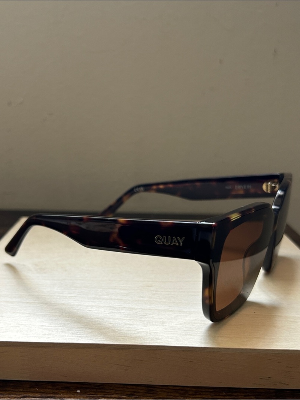 Quay Australia ‘Drive In’ Sunglasses with Brown Lenses - Picture 5 of 7